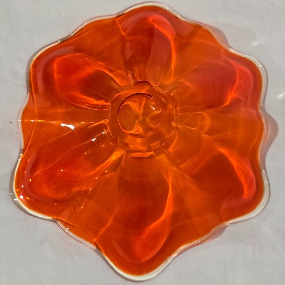 Viking Epic 6 Petal Persimmon Orange Clear Shallow Bowl - 8 1/2" x 2 1/4" - Picture 4 of 4